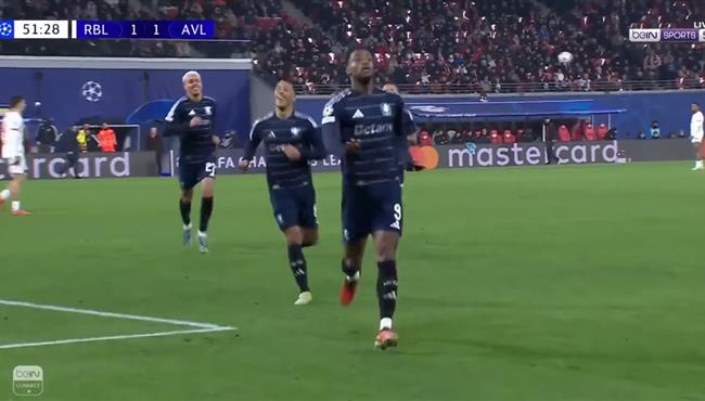 هدف جون دوران الرائع في مرمي لايبزيج بدوري ابطال اوروبا