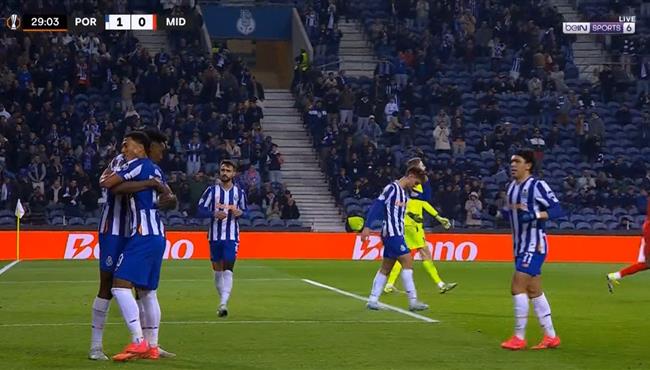 اهداف مباراة بورتو وميتلاند 2 0 الدوري الاوروبي