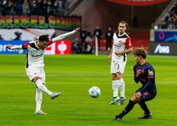 فيديو ماذا قدم عمر مرموش في مباراة فرانكفورت وماينز بـ الدوري الألماني