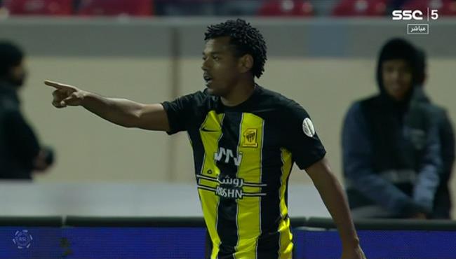 هدف رومارينيو في مرمي الطائي بالدوري السعودي