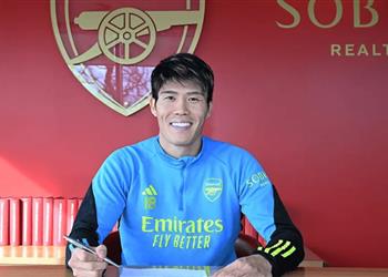 الثاني رسمي ا آرسنال يجدد عقد تاكيهيرو تومياسو