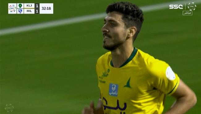 ملخص لمسات محمد شريف في مباراة الخليج والهلال بالدوري السعودي