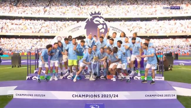 مراسم تتويج مانشستر سيتي بطلا لـ الدوري الانجليزي 2024