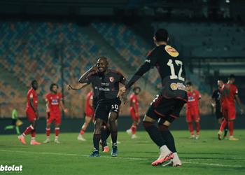 فيديو الأهلي يحقق الفوز الـ 14 على التوالي بثنائية أمام مودرن سبورت ويقترب من صدارة الدوري