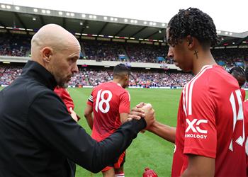 بمشاركة ليني يورو مانشستر يونايتد يفوز على رينجرز بثنائية نظيفة ودي ا