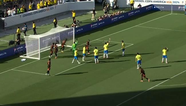 هدف كولومبيا الملغي امام البرازيل بكوبا امريكا