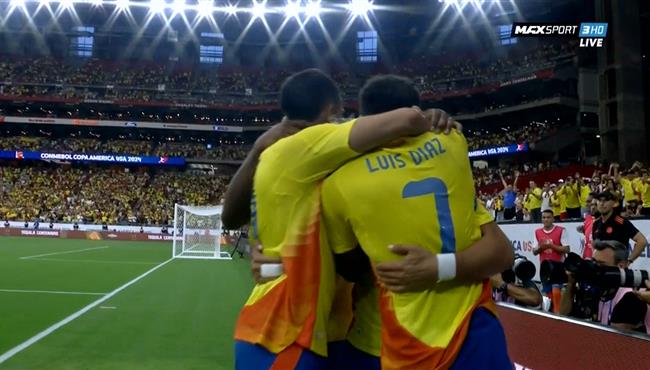 هدف كولومبيا الرابع الرائع في مرمي بنما بكوبا أمريكا