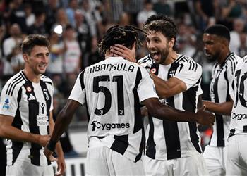 فيديو حقبة جديدة يوفنتوس يفتتح مشواره في الدوري الإيطالي بثلاثية أمام كومو