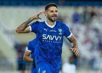 بالفيديو ميتروفيتش يسجل هدف الهلال الأول أمام ضمك في الدوري السعودي