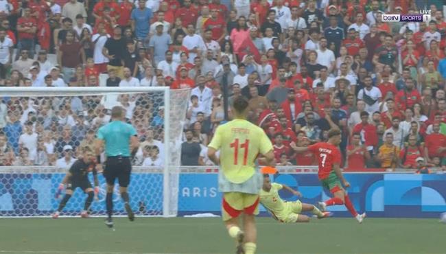 إلياس بن صغير كاد ان يسجل هدف رائع للمغرب امام اسبانيا