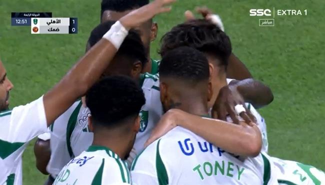 اهداف مباراة الاهلي وضمك المثيرة 4 2 الدوري السعودي