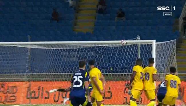 العارضة تحرم تاليسكا من تسجيل هدف عالمي امام الحزم بكأس خادم الحرمين