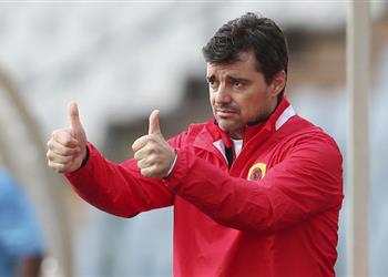 منافس مصر مدرب أنجولا يوجه عبر بطولات رسالة تحذيرية لمنتخبات مجموعته في كأس أمم إفريقيا