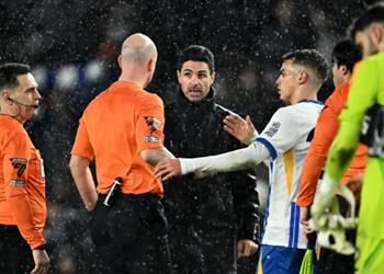 أرتيتا غاضب ا من التحكيم أمام برايتون لم أر مثل ذلك في حياتي