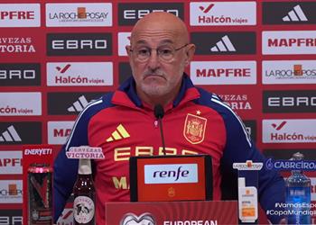 دي لا فوينتي عن إصابة لاعب برشلونة أكره ذلك ولاعبو إسبانيا الأفضل للفوز بكأس العالم