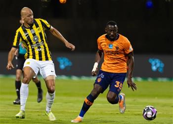 فيديو الاتحاد يتعادل مع الفيحاء في الدوري السعودي وبنزيما يهدر ركلة جزاء