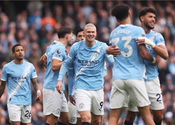 فياريال يكرم لاعب مانشستر سيتي قبل مواجهة دوري أبطال أوروبا اليوم