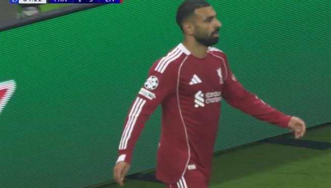 محمد صلاح يهدر هدف محقق امام فرانكفورت بدوري ابطال اوروبا