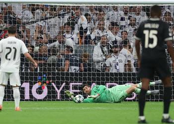 كورتوا يقدم اعتراف ا بشأن الفوز أمام يوفنتوس والحل لتخطي برشلونة في الكلاسيكو