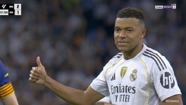 مبابي يهدر ركلة جزاء امام برشلونة بالدوري الاسباني