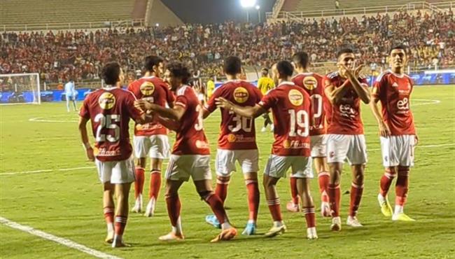 فرحه لاعبي الاهلي واحتفالهم بالهدف الثاني امام كهرباء الاسماعيلية