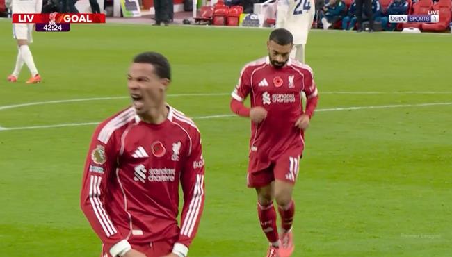 هدف ليفربول الملغي امام استون فيلا بالدوري الانجليزي