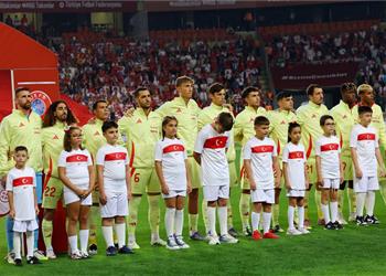 مواعيد مباريات اليوم الثلاثاء 18 11 2025 والقنوات الناقلة إسبانيا ضد تركيا والعراق أمام الإمارات وتونس تصطدم بـ البرازيل