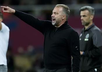 فليك كان بإمكاننا تسجيل 6 أهداف أمام إلتشي وعلى لامين يامال التعايش مع إصابته