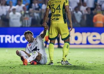 عامل إضافي يهدد مشاركة نيمار مع البرازيل في كأس العالم