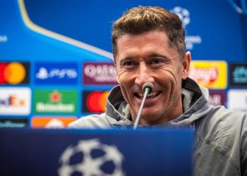 ليفاندوفسكي من الأفضل تجنب الحديث مع يامال ولست مضطرا للتفكير في مستقبلي