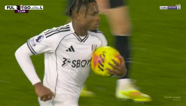 هدف شوكويزي الاول الرائع في مرمي مانشستر سيتي بالدوري الانجليزي