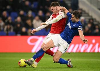 فيديو آرسنال يستعيد صدارة الدوري الإنجليزي بفوز باهت على إيفرتون