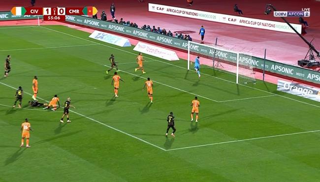 العارضة تحرم كوت ديفوار من تسجيل هدف امام الكاميرون في كأس امم افريقيا