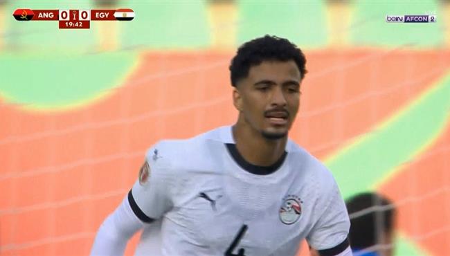 حسام عبد المجيد يهدر هدف محقق لـ مصر امام انجولا بعد مقصية رائعه من مصطفي محمد