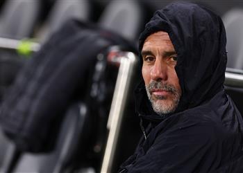 جوارديولا بعد فوز مانشستر سيتي المثير على فولهام اللاعبون لا يحترمونني وفقدت شعري