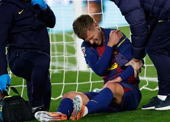 ضربة موجعة برشلونة يعلن تشخيص إصابة أولمو أمام أتلتيكو مدريد ومدة الغياب