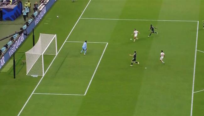 يزن النعيمات يهدر هدف محقق للاردن امام الامارات بكأس العرب