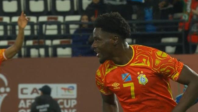 هدف الكونغو الديمقراطية الاول في مرمي بوتسوانا بعد اسيست رائع بالكعب