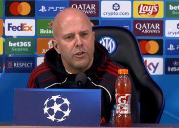 سلوت يعلن خبر ا سيئ ا بشأن لاعب ليفربول ويصر ح لا يمكن فعل شيء تجاه كييزا