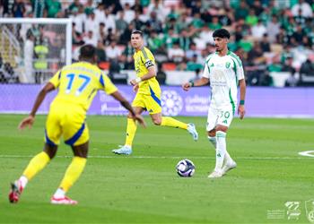 النصر يفوز على الأهلي بثلاثية مثيرة في الدوري السعودي