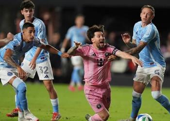 فيديو منافس الأهلي ميسي ينقذ إنتر ميامي من الخسارة في افتتاح الدوري الأمريكي