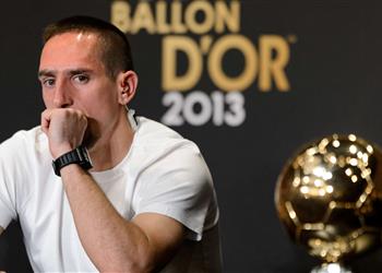 ريبيري يكشف كيف تم خطف الكرة الذهبية 2013 من بين يديه