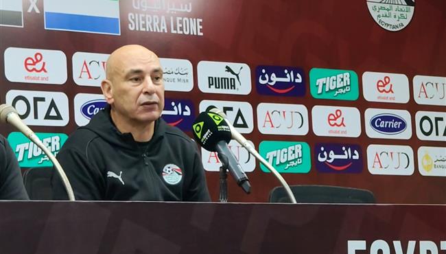 حسام حسن ردا على سؤال مراسل بطولات ما سبب التناوب في مركز المهاجم الصريح هل هناك عدم قناعة بالمهاجمين المتواجدين