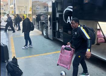 منتخب جنوب إفريقيا يصل الإسماعيلية لمواجهة مصر في تصفيات كأس أمم إفريقيا للمحليين