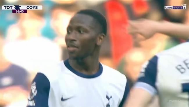 هدف باب سار العالمي في مرمي بورنموث بالدوري الانجليزي