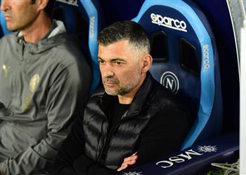 لم أر شيئ ا كهذا في 40 عام ا مدرب ميلان يعلق على إصابة ماينان الخطيرة أمام أودينيزي