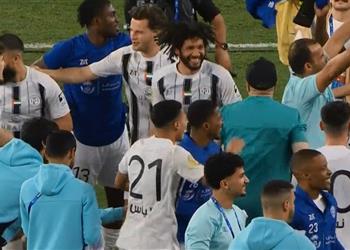 فيديو بمشاركة النني الجزيرة يهزم شباب الأهلي بثنائية ويتوج بكأس الرابطة الإماراتية