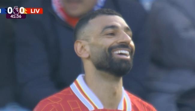 حارس ليستر سيتي يحرم محمد صلاح من تسجيل هدف بالدوري الانجليزي