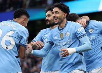 ظهور خاص لـ عمر مرموش مانشستر سيتي يعلن عن القميص الأساسي للموسم الجديد 2026