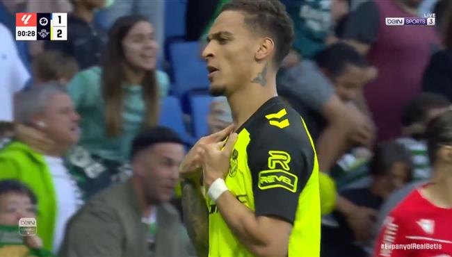 هدف انتوني العالمي امام اسبانيول في الوقت القاتل